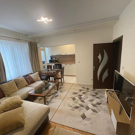 Apartment The Room Burgas Bagian luar foto