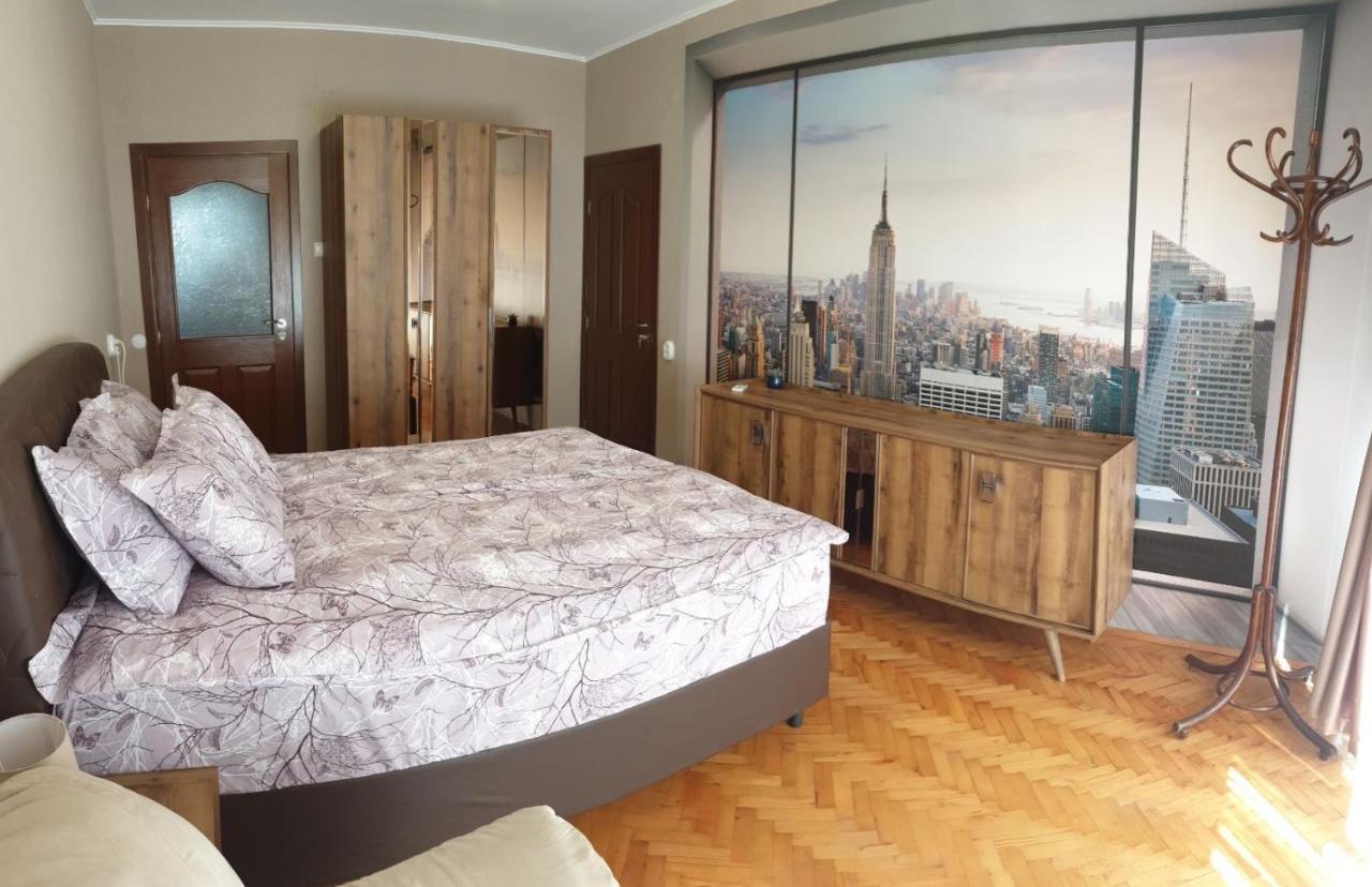 Apartment The Room Burgas Bagian luar foto