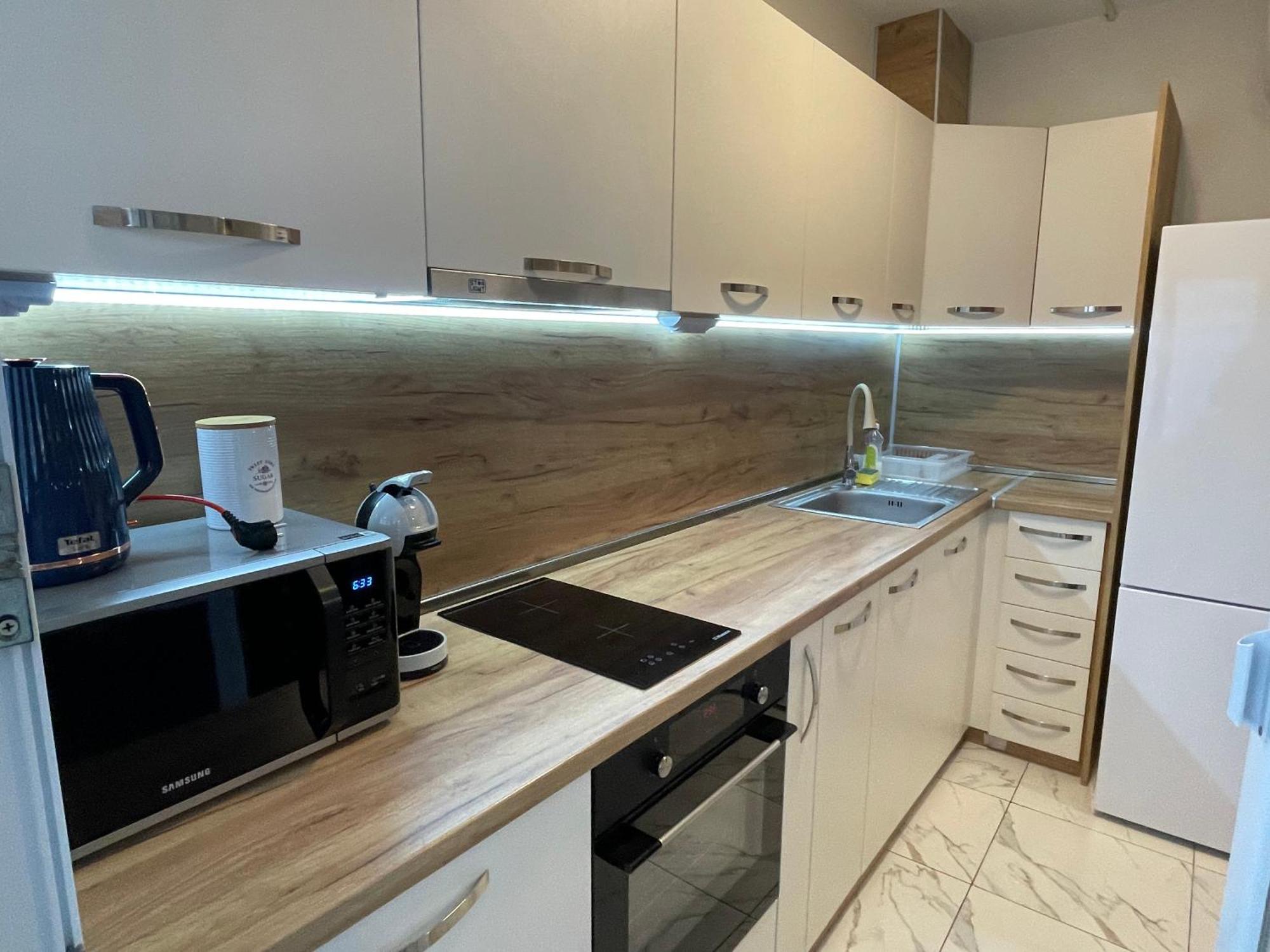 Apartment The Room Burgas Bagian luar foto